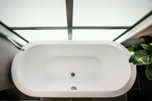 Changer une bonde de baignoire sans trappe